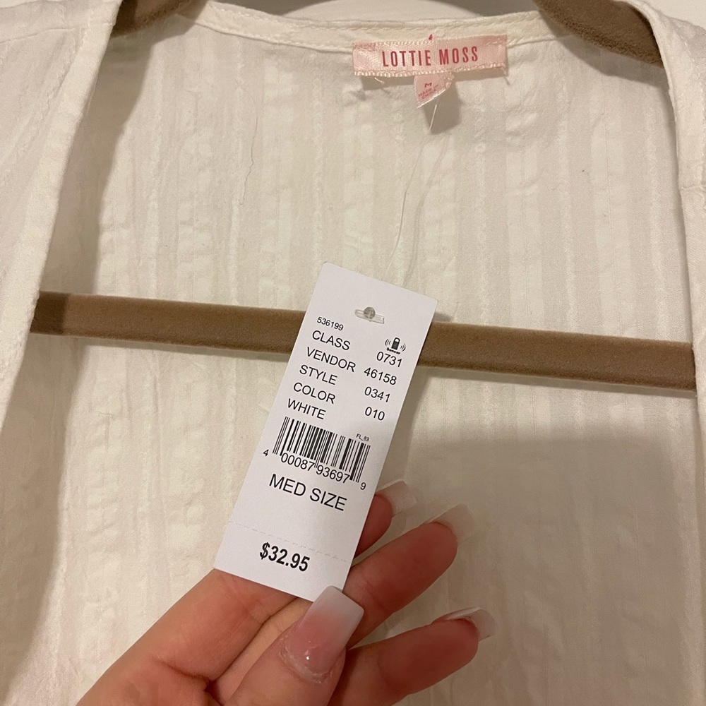 Blouse from Pacsun never worn.
